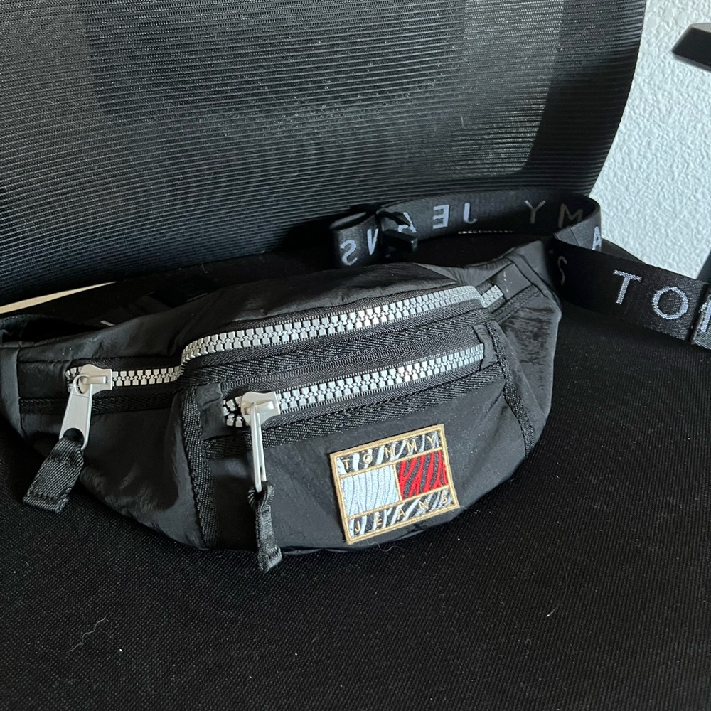 🐯 Tommy Hilfiger Jeans Fanny Pack / Waist Bag